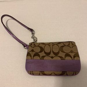 Wristlet